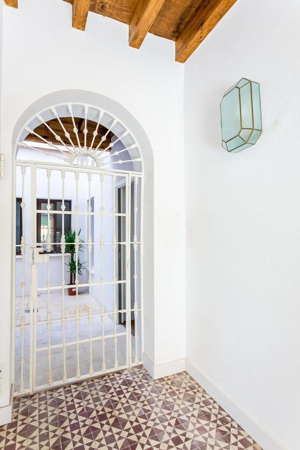 Stunning Apartment In Central Seville Luaran gambar