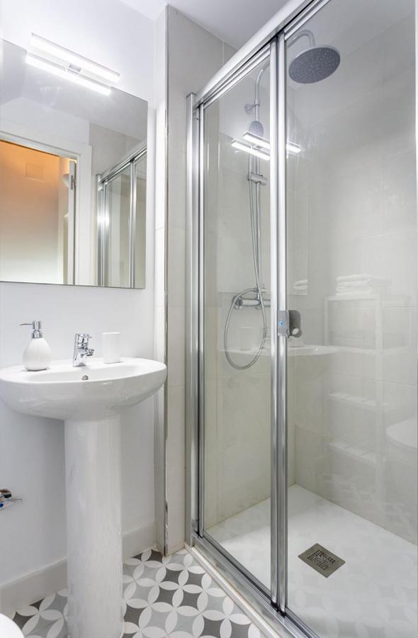 Stunning Apartment In Central Seville Luaran gambar